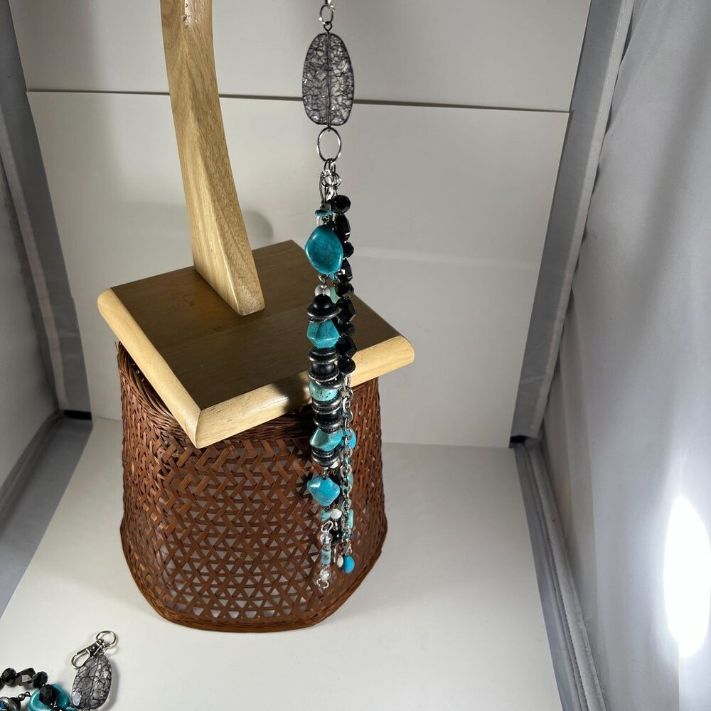2 Turquoise & Black Beaded Keychain With Crackle Glass Accent Multi-Toned Gemsto - Picture 2 of 7